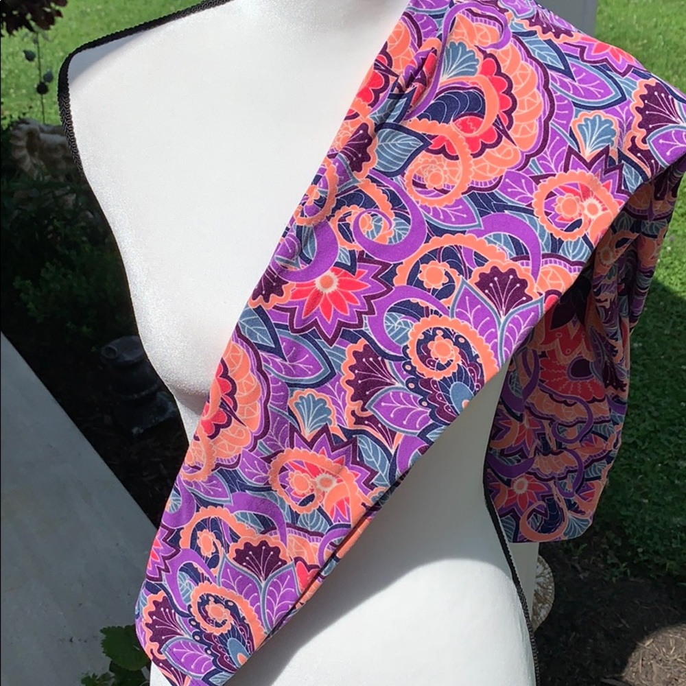 TC LuLaRoe Paisley Leggings